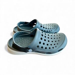 JOYBEES Charcoal Unisex Size 8 Slip-On Clogs worn one time
